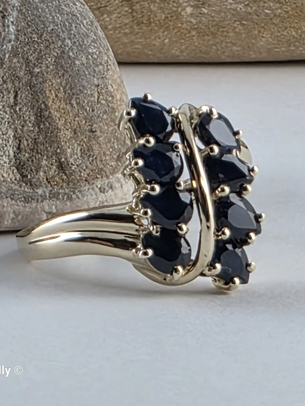 10K Yellow Gold Blue Sapphires Gemstones Ring Size 7 - Solid Gold 👌🎁